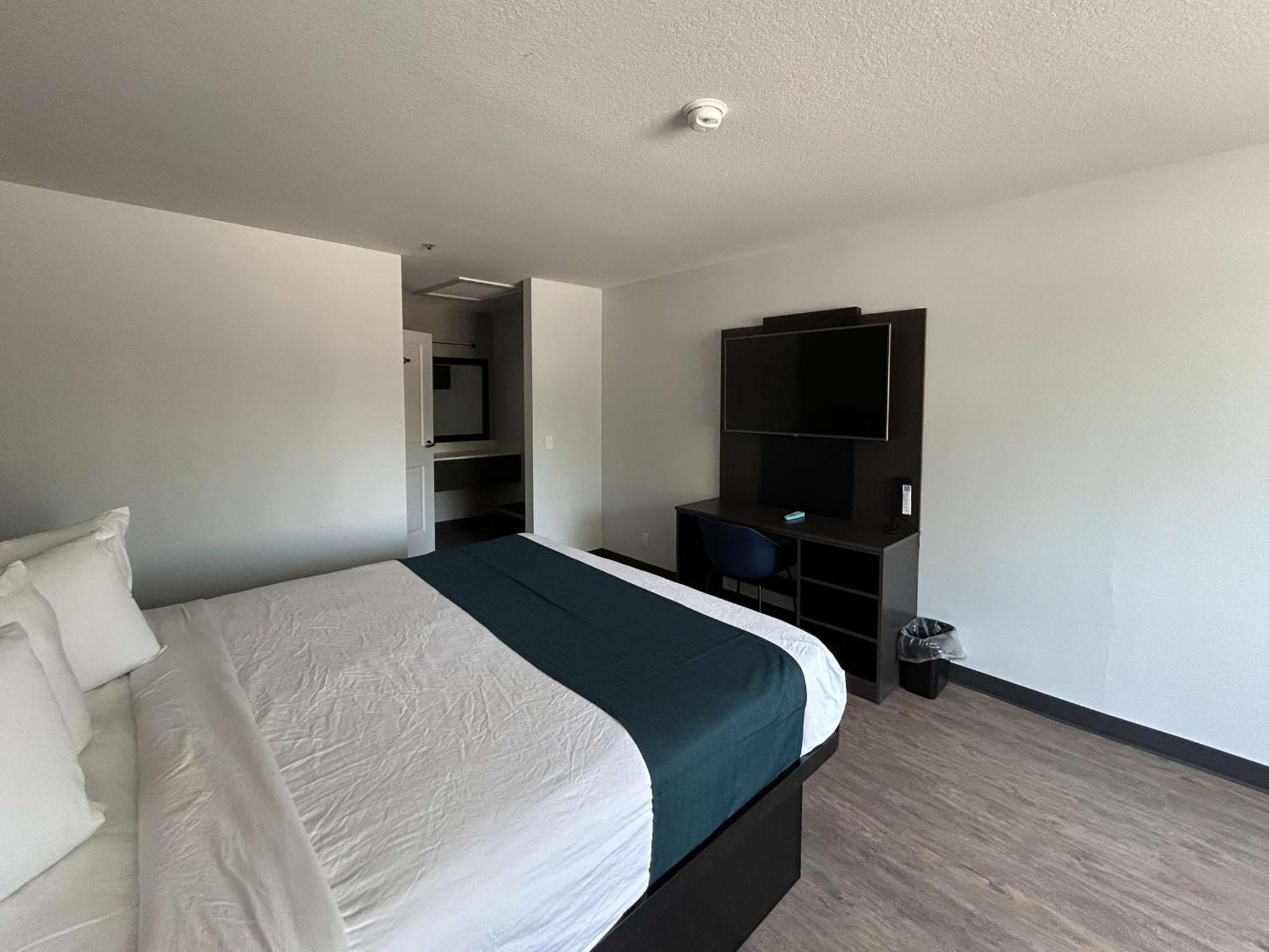 Motel 6 Lake Elsinore, Ca מראה חיצוני תמונה
